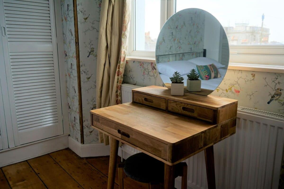 Spacious Town House With Swimming Pool Plymouth Extérieur photo