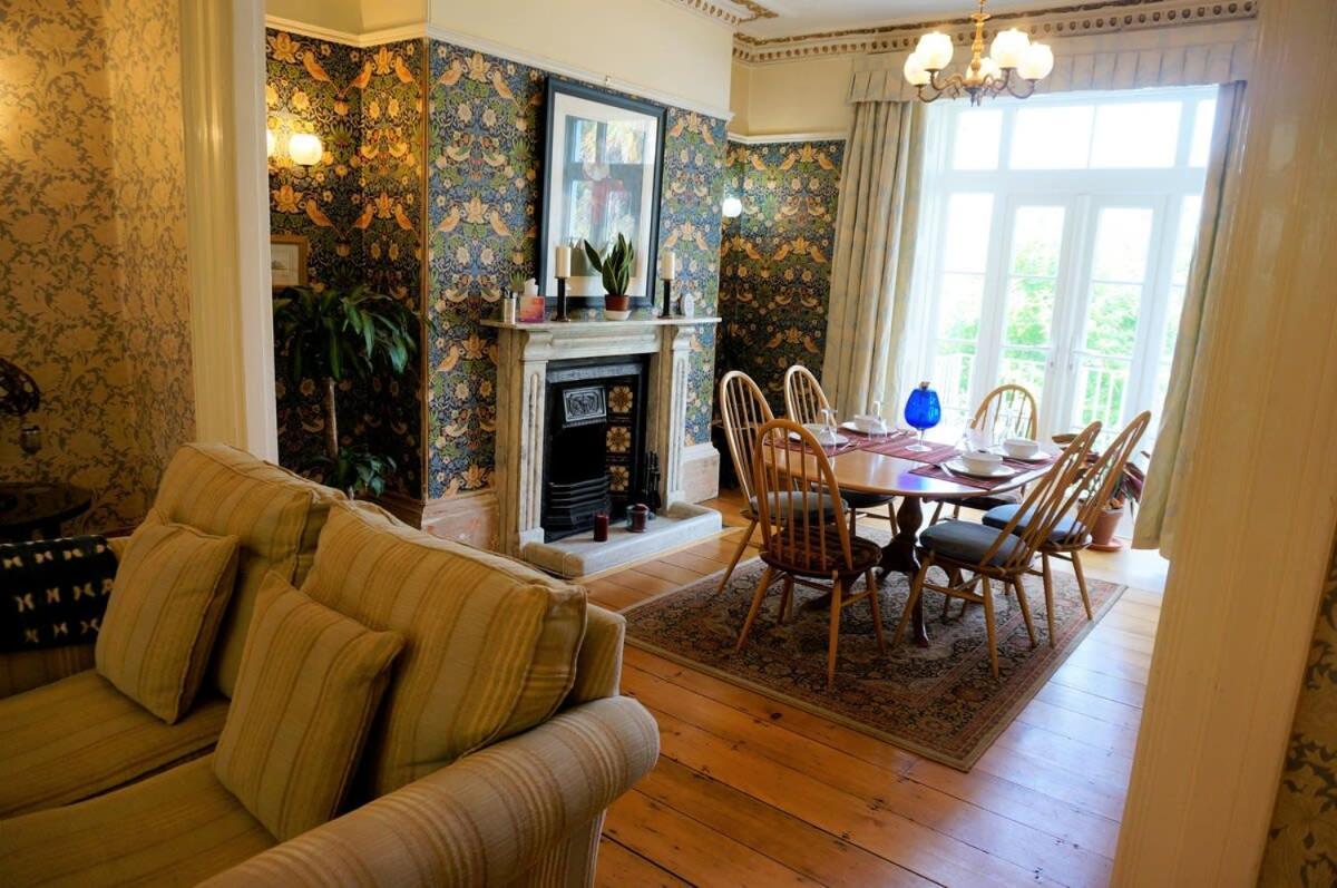 Spacious Town House With Swimming Pool Plymouth Extérieur photo